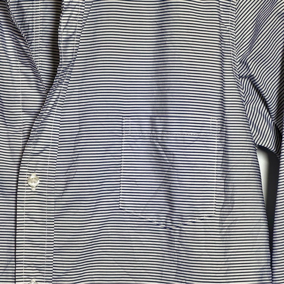 Fʀᴀɴᴋ & Eɪʟᴇᴇɴ Bᴜᴛᴛᴏɴ Uᴘ Cᴏᴛᴛᴏɴ Bᴀʀʀʏ Sʜɪʀᴛ ɪɴ Nᴀᴠʏ Pɪɴsᴛʀɪᴘᴇ - Picture 5 of 12